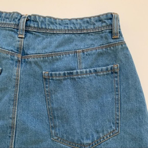 Forever 21 Jean Mini Skirt Seamed Front Distressed Raw Hem Denim Skirt Size 30 - Picture 9 of 10